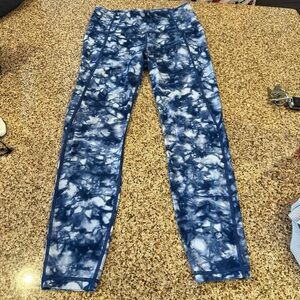 Athleta Blue Tie-Dye Leggings size Small